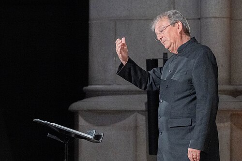 Peter Phillips (conductor)